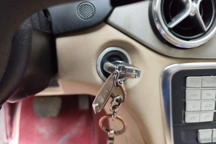 Used Mercedes-Benz GLA 2015 GLA 200 Sport Edition Vehicle Key