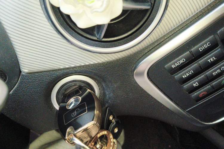 Used Mercedes-Benz GLA 2015 GLA 200 Fashion Model Vehicle Key