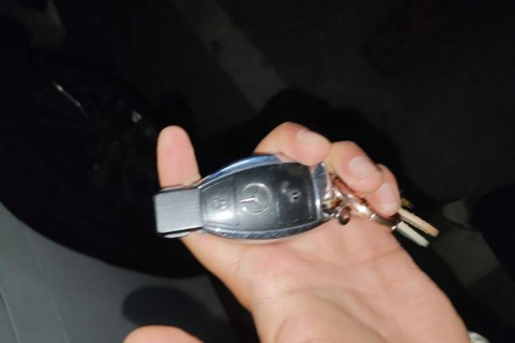 Used Mercedes-Benz GLA 2015 GLA 220 4MATIC Fashion Model Vehicle Key