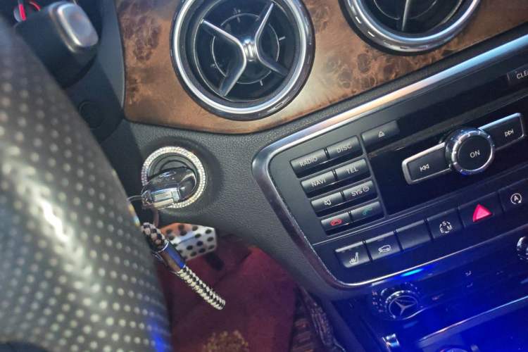 Used Mercedes-Benz GLA 2015 GLA 260 4MATIC Vehicle Key
