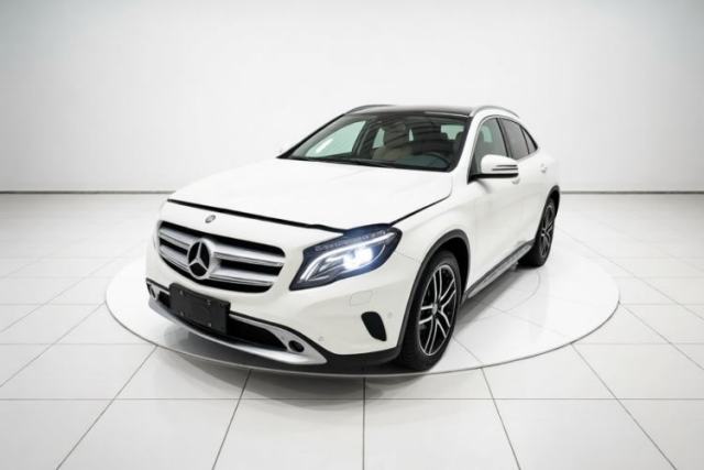 Mercedes-Benz GLA 2015 GLA 220 4MATIC Fashion Model usado