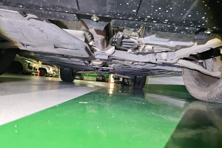 Used Mercedes-Benz GLA 2015 GLA 220 4MATIC Fashion Model Chassis Front
