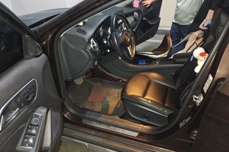 Used Mercedes-Benz GLA 2015 GLA 200 Fashion Model Driver Seat