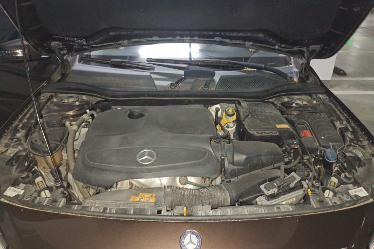 Used Mercedes-Benz GLA 2015 GLA 200 Fashion Model Engine Bay