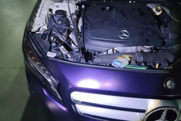 Used Mercedes-Benz GLA 2015 GLA 220 4MATIC Fashion Model Engine Bay Right