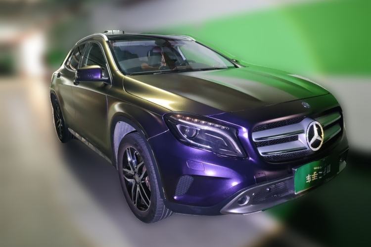 Used Mercedes-Benz GLA 2015 GLA 220 4MATIC Fashion Model Front Right 45 Deg