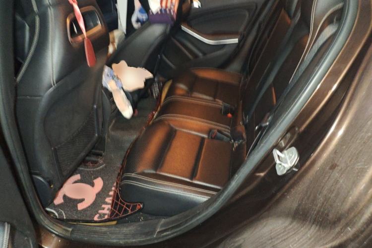 Used Mercedes-Benz GLA 2015 GLA 200 Fashion Model Left Rear Seat