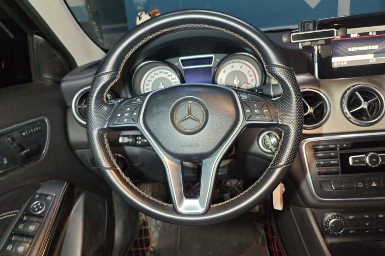 Used Mercedes-Benz GLA 2015 GLA 200 Fashion Model Steering Wheel