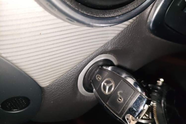 Used Mercedes-Benz GLA 2015 GLA 220 4MATIC Fashion Model Vehicle Key