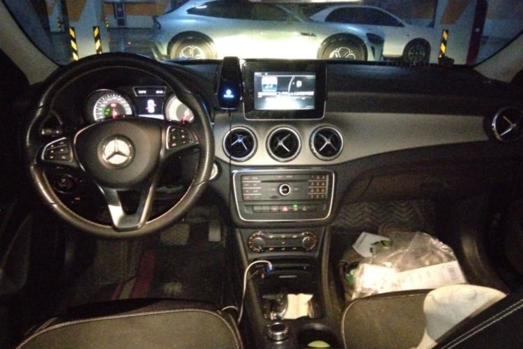 Used Mercedes-Benz GLA 2016 GLA 200 Sport Edition Center Console