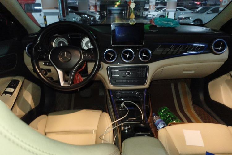 Used Mercedes-Benz GLA 2016 GLA 200 Sport Edition Center Console