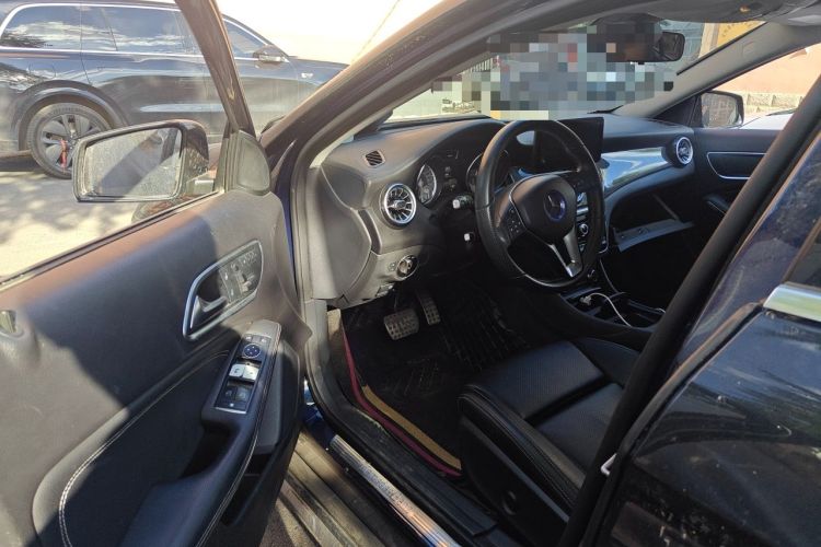 Used Mercedes-Benz GLA 2016 GLA 220 4MATIC Fashion Edition Driver Seat