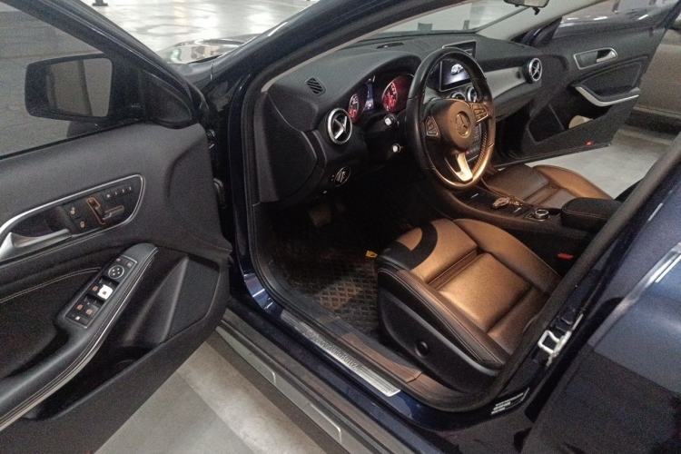 Used Mercedes-Benz GLA 2016 GLA 200 Fashion Model Driver Seat