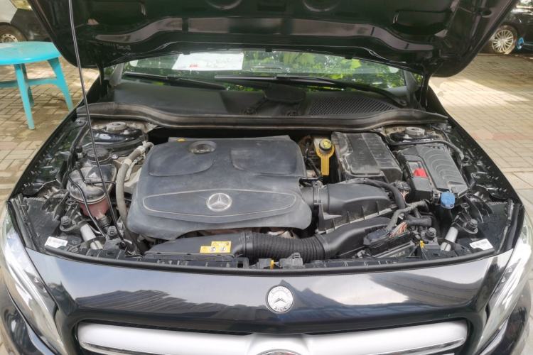 Used Mercedes-Benz GLA 2016 GLA 220 4MATIC Fashion Edition Engine Bay