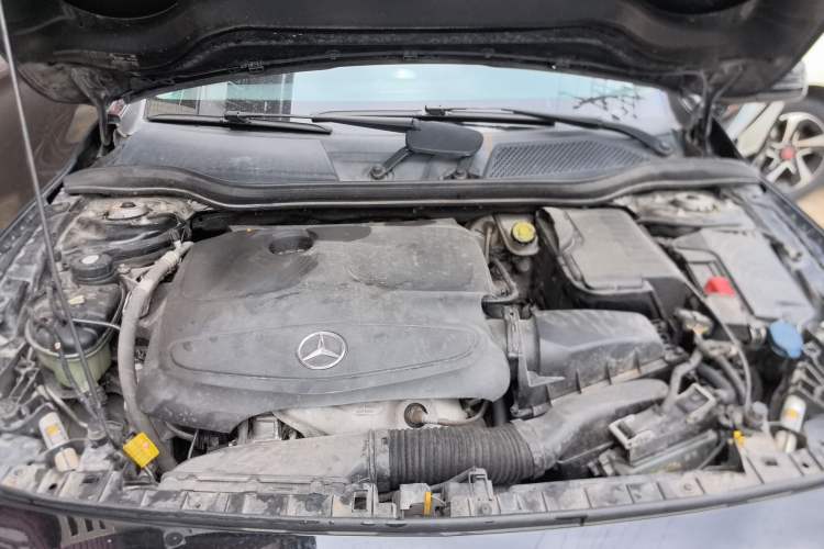 Used Mercedes-Benz GLA 2016 GLA 220 4MATIC Fashion Edition Engine Bay