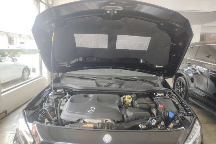 Used Mercedes-Benz GLA 2016 GLA 220 4MATIC Fashion Edition Engine Bay
