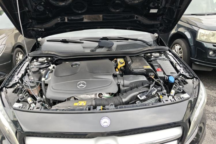 Used Mercedes-Benz GLA 2016 GLA 200 Fashion Model Engine Bay