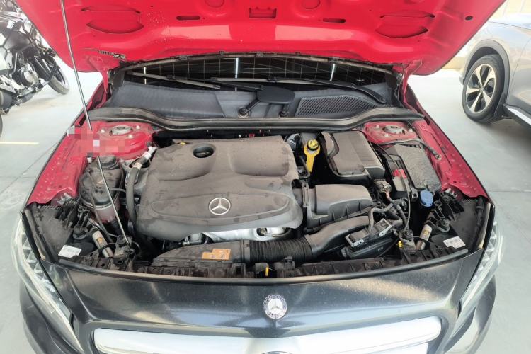 Used Mercedes-Benz GLA 2016 GLA 220 4MATIC Fashion Edition Engine Bay