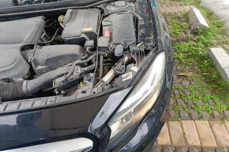 Used Mercedes-Benz GLA 2016 GLA 200 Sport Edition Engine Bay Left