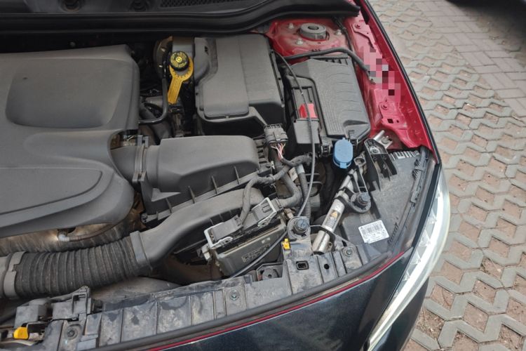 Used Mercedes-Benz GLA 2016 GLA 220 4MATIC Fashion Edition Engine Bay Left