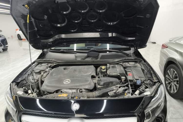 Used Mercedes-Benz GLA 2016 GLA 200 Sport Edition Engine Bay