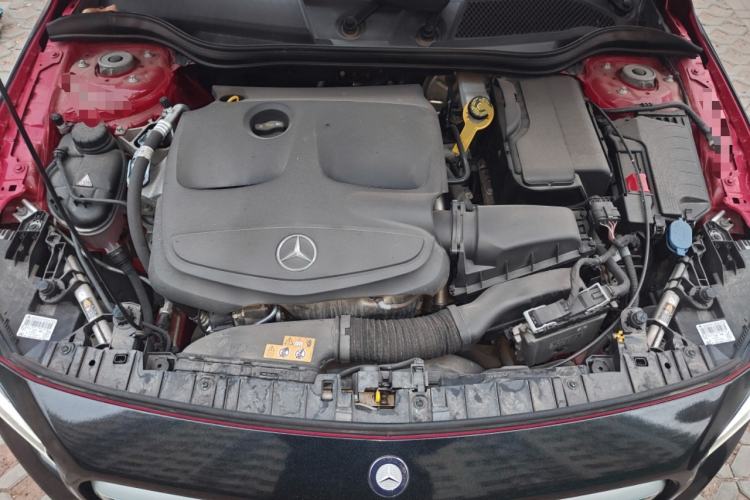Used Mercedes-Benz GLA 2016 GLA 220 4MATIC Fashion Edition Engine Bay