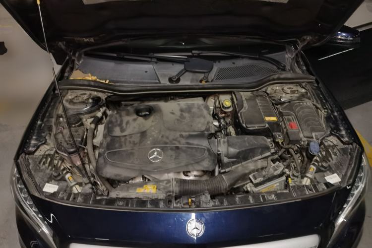 Used Mercedes-Benz GLA 2016 GLA 220 4MATIC Fashion Edition Engine Bay