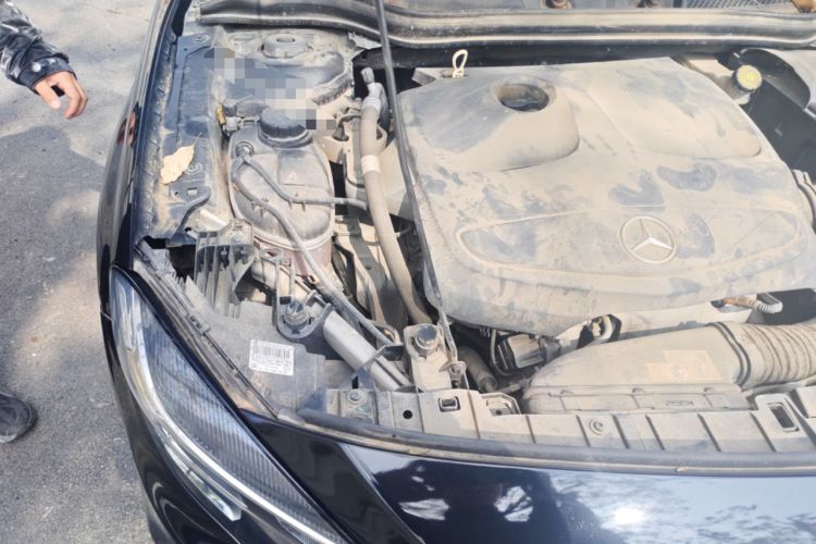 Used Mercedes-Benz GLA 2016 GLA 200 Sport Edition Engine Bay Right