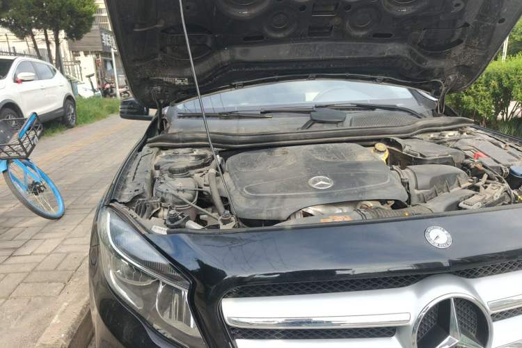 Used Mercedes-Benz GLA 2016 GLA 200 Sport Edition Engine Bay Right