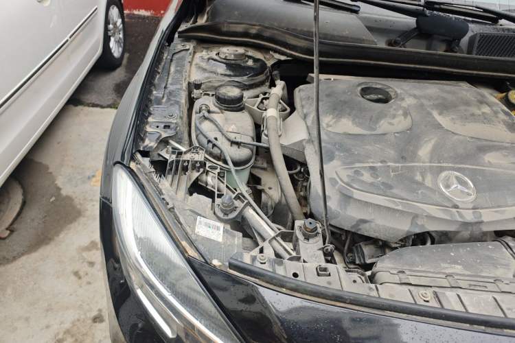 Used Mercedes-Benz GLA 2016 GLA 200 Sport Edition Engine Bay Right