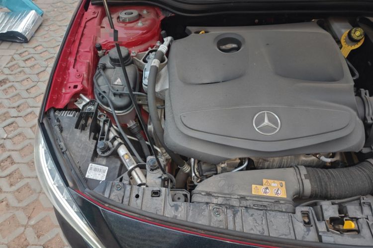 Used Mercedes-Benz GLA 2016 GLA 220 4MATIC Fashion Edition Engine Bay Right