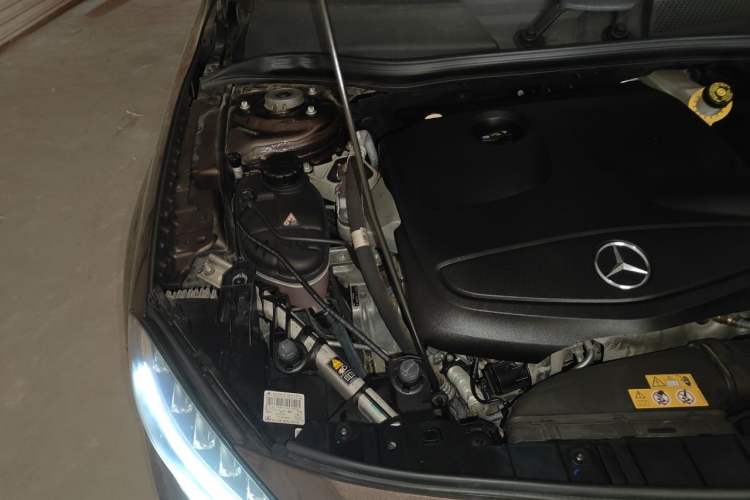 Used Mercedes-Benz GLA 2016 GLA 200 Fashion Model Engine Bay Right