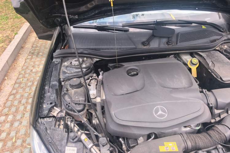 Used Mercedes-Benz GLA 2016 GLA 200 Fashion Model Engine Bay Right
