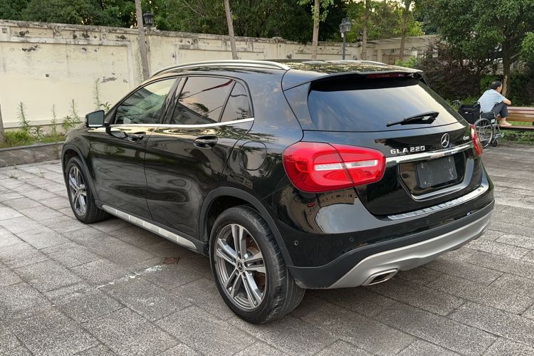 Used Mercedes-Benz GLA 2016 GLA 220 4MATIC Fashion Edition Exterior 1