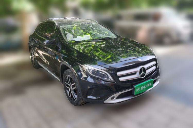Used Mercedes-Benz GLA 2016 GLA 220 4MATIC Fashion Edition Front Right 45 Deg