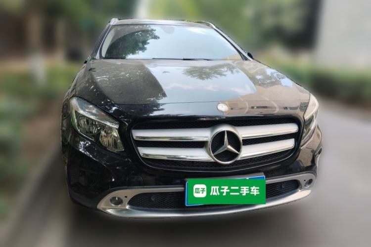 Used Mercedes-Benz GLA 2016 GLA 200 Sport Edition Front Right 45 Deg