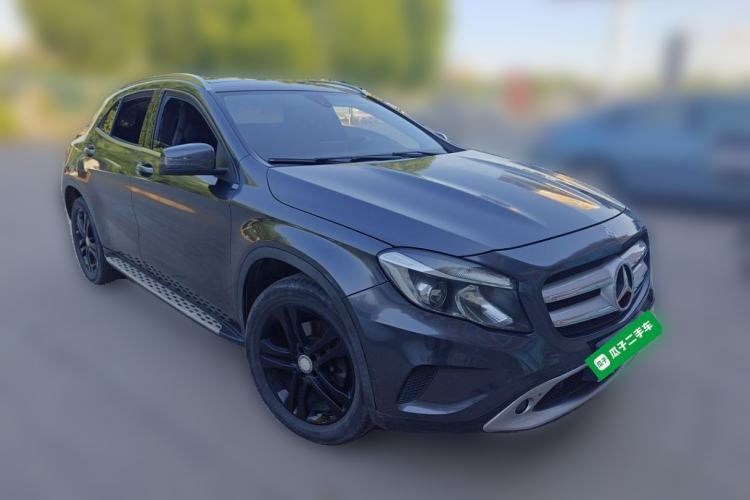 Used Mercedes-Benz GLA 2016 GLA 200 Sport Edition Front Right 45 Deg