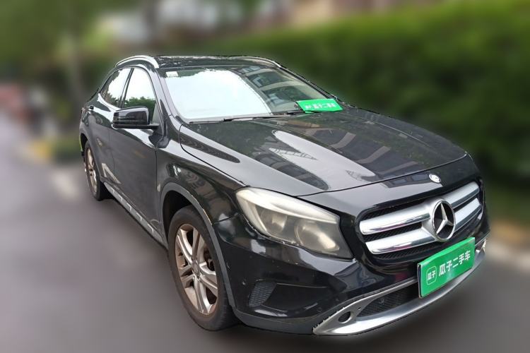 Used Mercedes-Benz GLA 2016 GLA 200 Sport Edition Front Right 45 Deg