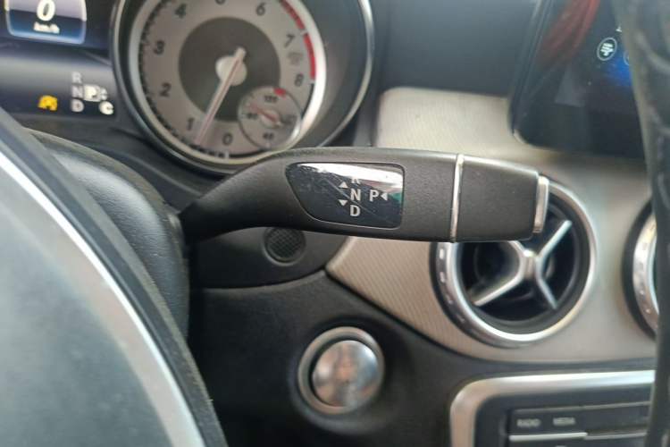 Used Mercedes-Benz GLA 2016 GLA 200 Sport Edition Gear Lever