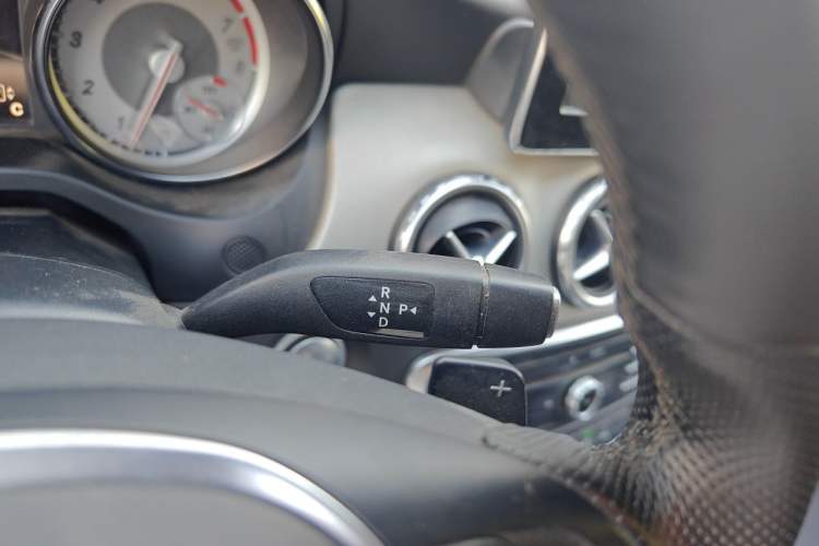 Used Mercedes-Benz GLA 2016 GLA 200 Sport Edition Gear Lever