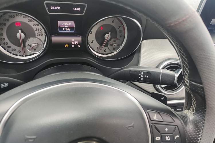 Used Mercedes-Benz GLA 2016 GLA 200 Sport Edition Gear Lever