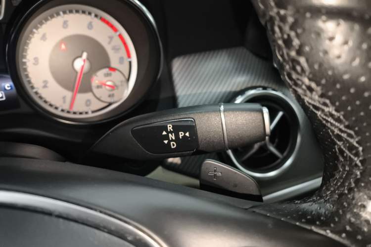 Used Mercedes-Benz GLA 2016 GLA 200 Sport Edition Gear Lever