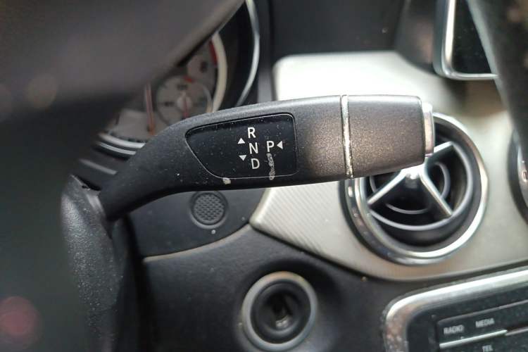 Used Mercedes-Benz GLA 2016 GLA 200 Sport Edition Gear Lever