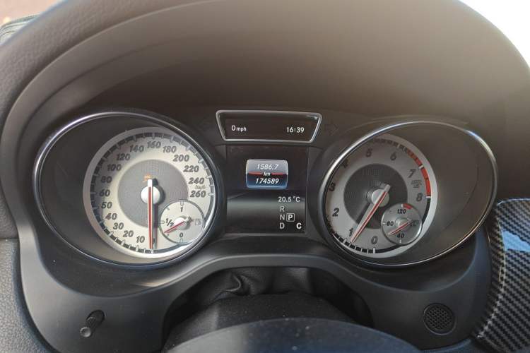 Used Mercedes-Benz GLA 2016 GLA 220 4MATIC Fashion Edition Instrument Cluster