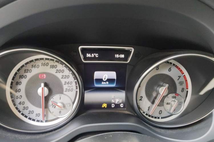 Used Mercedes-Benz GLA 2016 GLA 200 Sport Edition Instrument Cluster