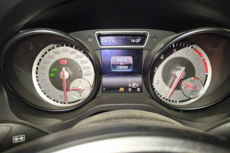 Used Mercedes-Benz GLA 2016 GLA 200 Sport Edition Instrument Cluster