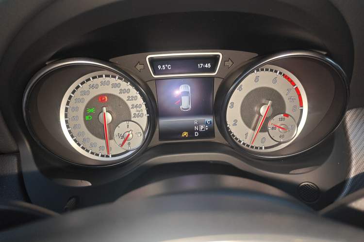 Used Mercedes-Benz GLA 2016 GLA 220 4MATIC Fashion Edition Instrument Cluster