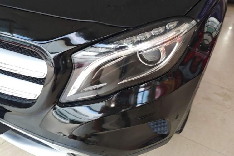 Used Mercedes-Benz GLA 2016 GLA 200 Fashion Model Left Front Headlight