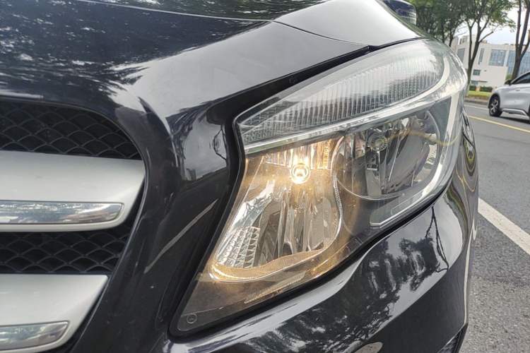 Used Mercedes-Benz GLA 2016 GLA 200 Sport Edition Left Front Headlight