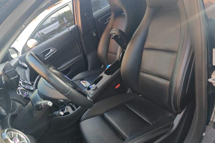 Used Mercedes-Benz GLA 2016 GLA 220 4MATIC Fashion Edition Left Front Seat